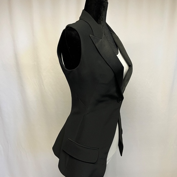 Gorgeous Alexander McQueen Vest - Picture 3 of 10